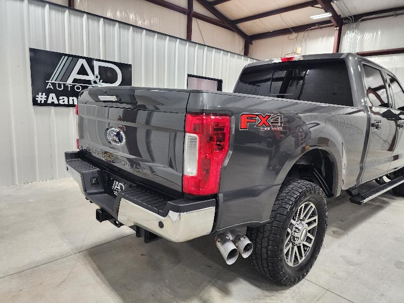 Ford Super Duty F-250 SRW Lariat 4WD Crew Cab 6.75' Box 2017