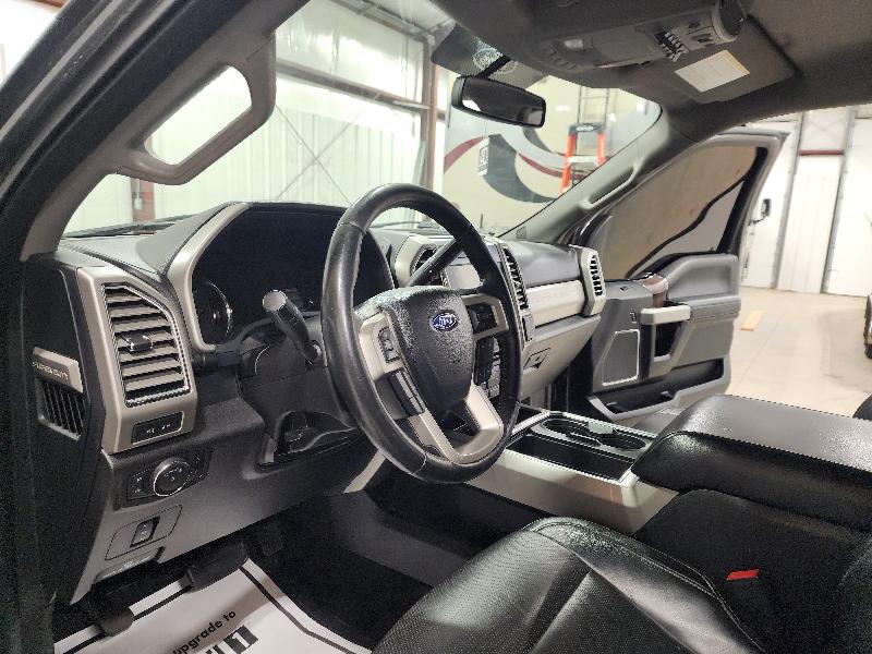 Ford Super Duty F-250 SRW Lariat 4WD Crew Cab 6.75' Box 2017