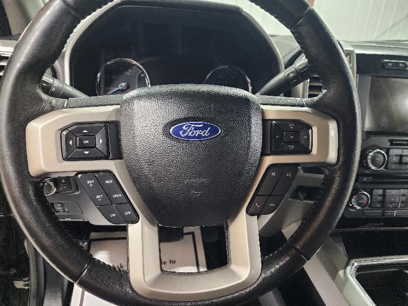 Ford Super Duty F-250 SRW Lariat 4WD Crew Cab 6.75' Box 2017