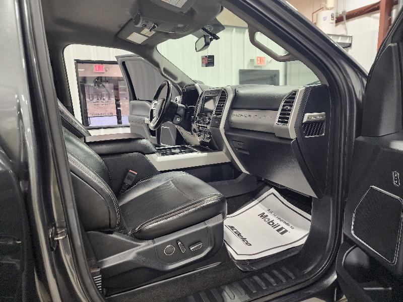 Ford Super Duty F-250 SRW Lariat 4WD Crew Cab 6.75' Box 2017