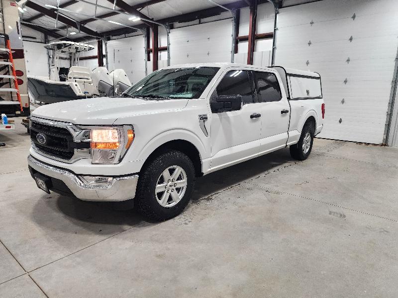Ford F-150 2WD SuperCrew 145" XLT 2021