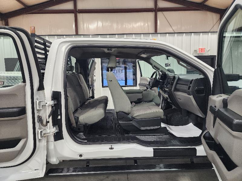 Ford Super Duty F-350 DRW XL 4WD SuperCab 8' Box 2019