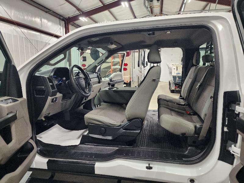 Ford Super Duty F-350 DRW XL 4WD SuperCab 8' Box 2019