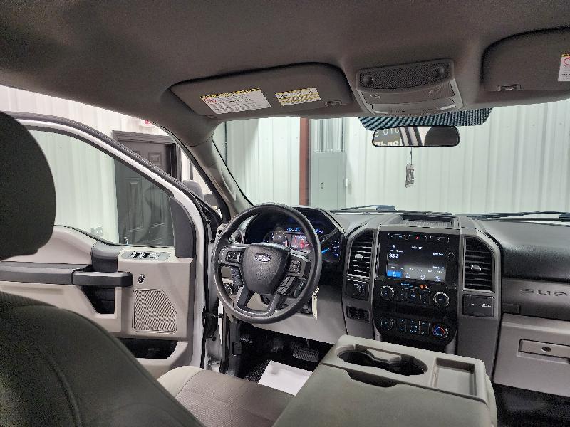 Ford Super Duty F-350 DRW XL 4WD SuperCab 8' Box 2019