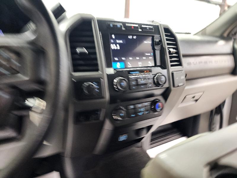 Ford Super Duty F-350 DRW XL 4WD SuperCab 8' Box 2019