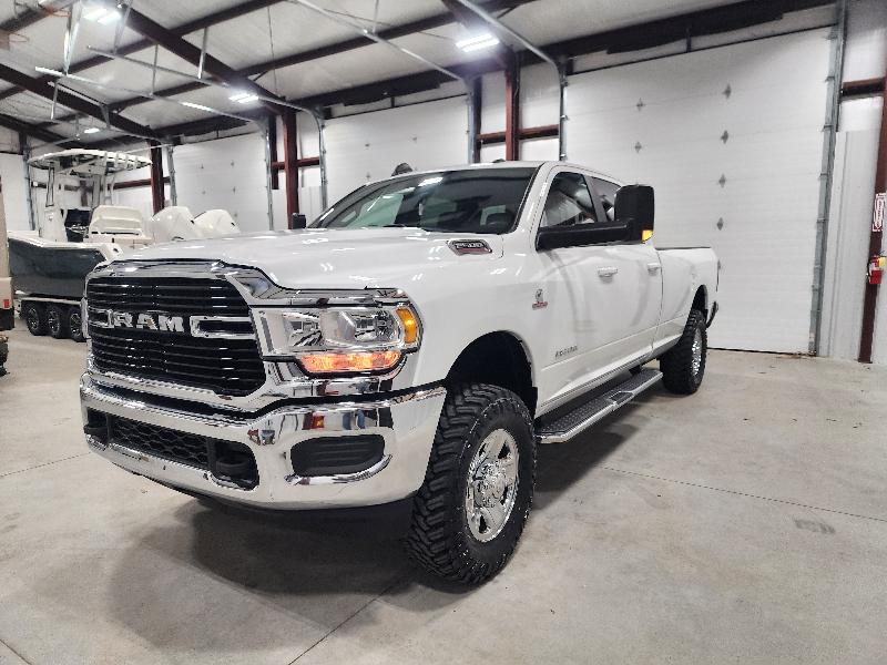 RAM 2500 Big Horn 4x4 Crew Cab 8' Box 2021