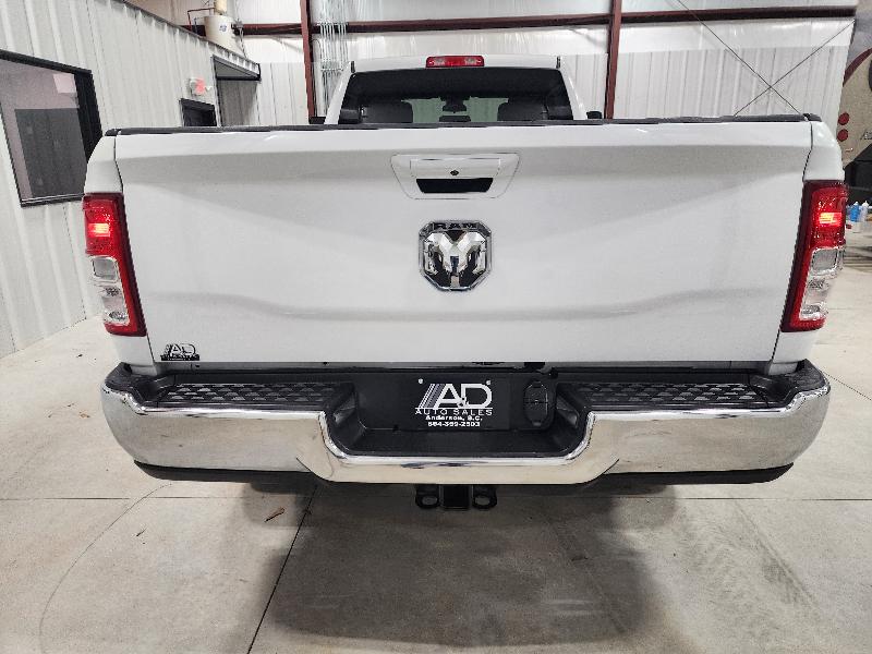 RAM 2500 Big Horn 4x4 Crew Cab 8' Box 2021