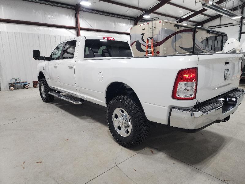 RAM 2500 Big Horn 4x4 Crew Cab 8' Box 2021