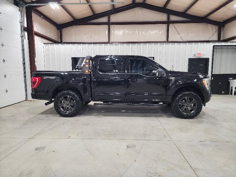 Ford F-150 4WD SuperCrew 145" XLT 2021