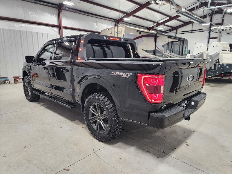 Ford F-150 4WD SuperCrew 145" XLT 2021