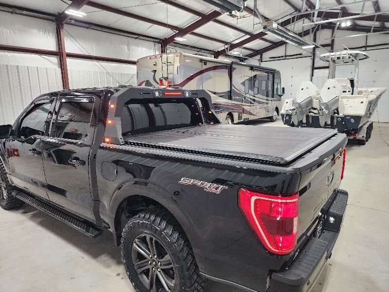 Ford F-150 4WD SuperCrew 145" XLT 2021