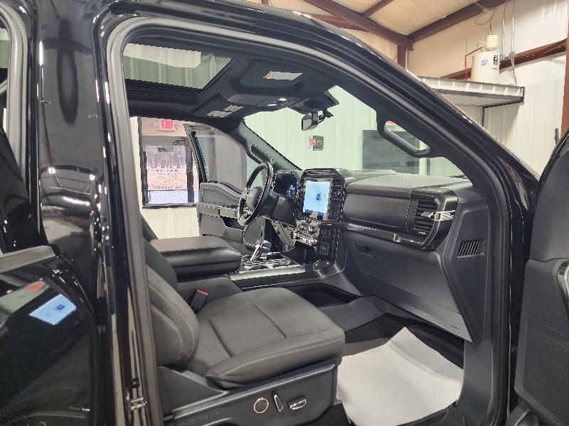 Ford F-150 4WD SuperCrew 145" XLT 2021