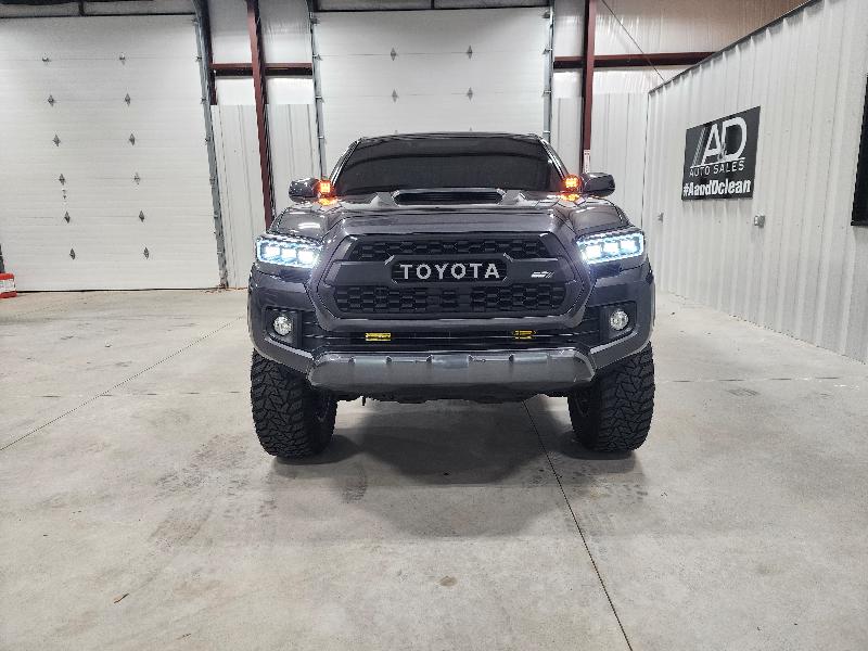 Toyota Tacoma 4WD Double Cab V6 AT TRD Sport (Natl) 2017