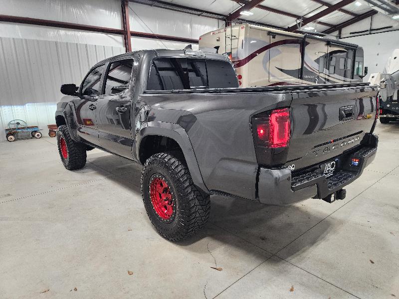 Toyota Tacoma 4WD Double Cab V6 AT TRD Sport (Natl) 2017