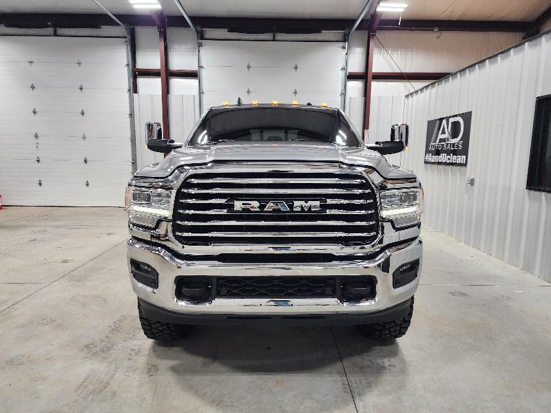 RAM 3500 Longhorn 4x4 Mega Cab 6'4" Box 2021