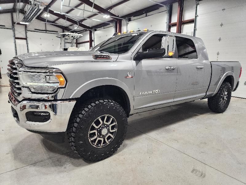 RAM 3500 Longhorn 4x4 Mega Cab 6'4" Box 2021