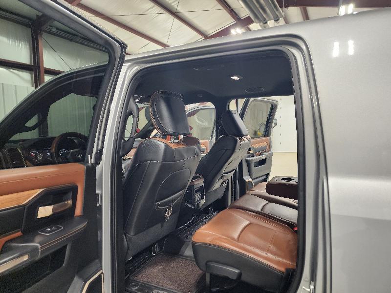 RAM 3500 Longhorn 4x4 Mega Cab 6'4" Box 2021