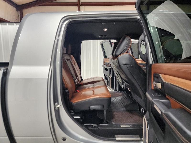 RAM 3500 Longhorn 4x4 Mega Cab 6'4" Box 2021