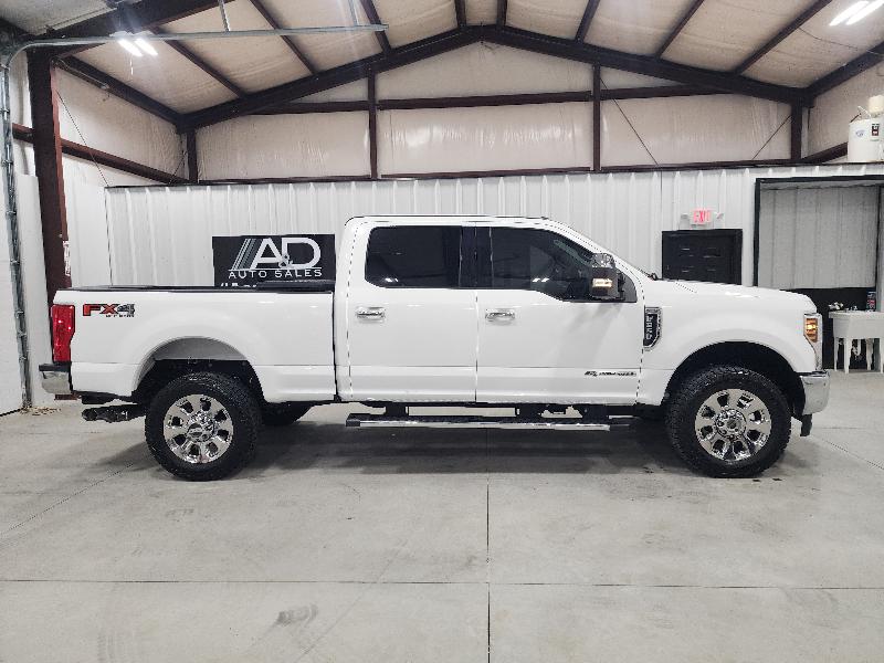 Ford Super Duty F-350 SRW 4WD Crew Cab 156" Lariat 2018