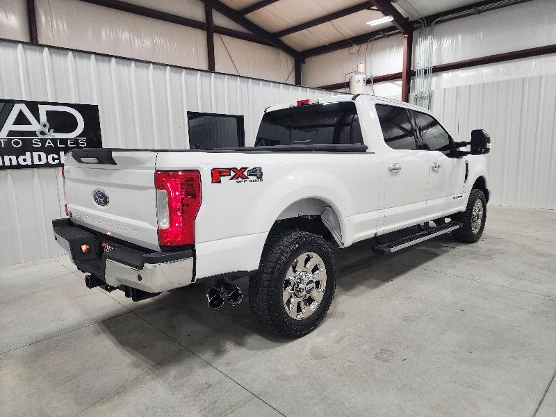 Ford Super Duty F-350 SRW 4WD Crew Cab 156" Lariat 2018