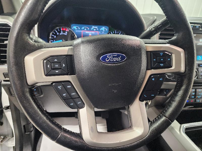 Ford Super Duty F-350 SRW 4WD Crew Cab 156" Lariat 2018