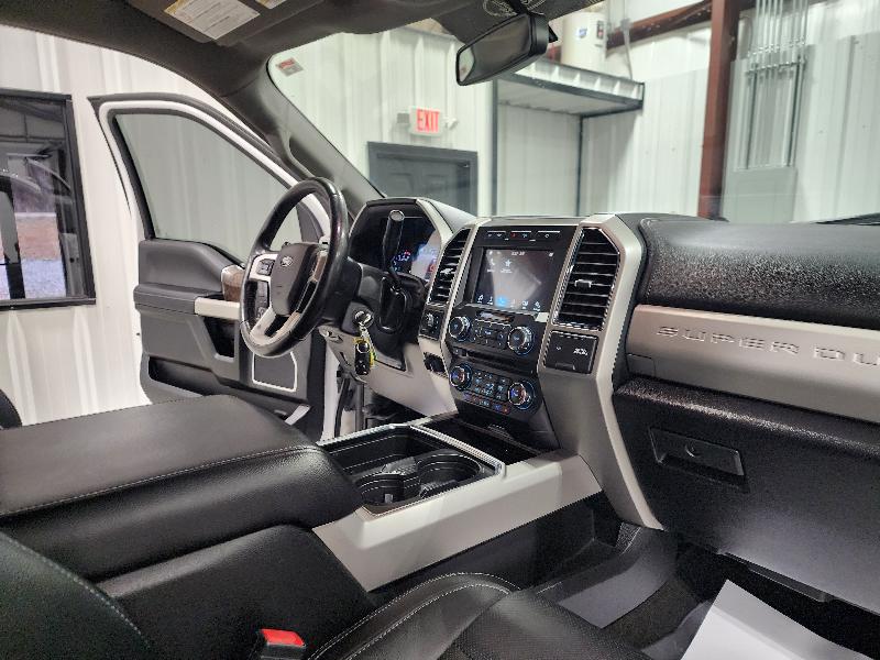 Ford Super Duty F-350 SRW 4WD Crew Cab 156" Lariat 2018