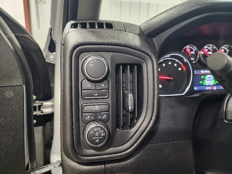 Chevrolet Silverado 2500HD 4WD Crew Cab 159" Custom 2022