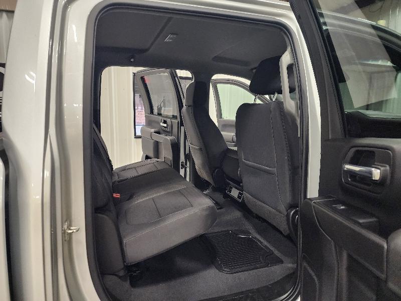 Chevrolet Silverado 2500HD 4WD Crew Cab 159" Custom 2022