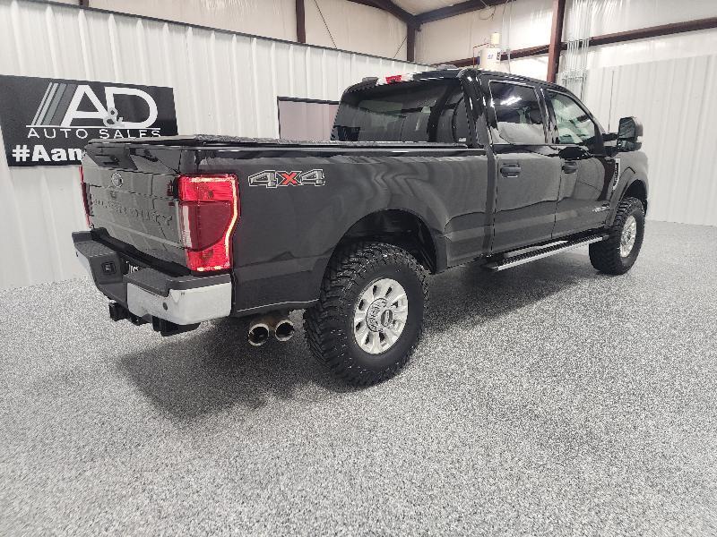 Ford Super Duty F-250 SRW XLT 4WD Crew Cab 6.75' Box 2022