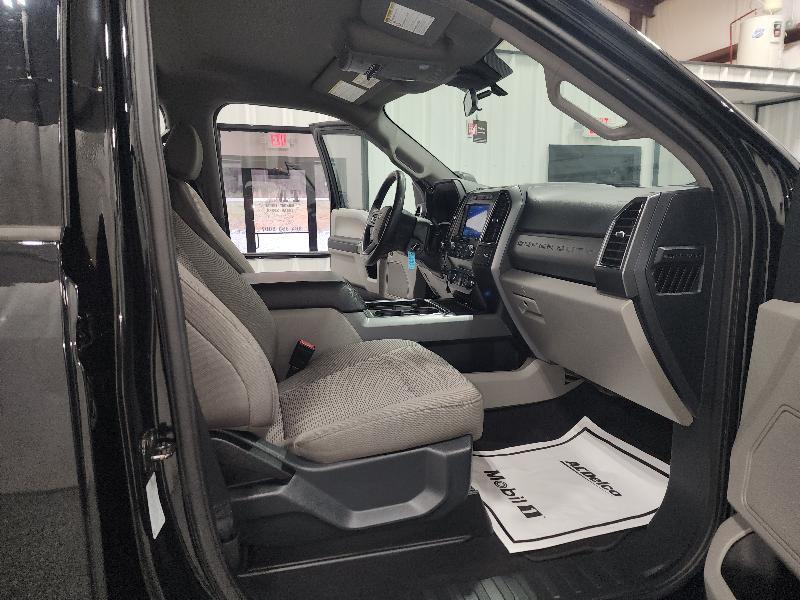 Ford Super Duty F-250 SRW XLT 4WD Crew Cab 6.75' Box 2022