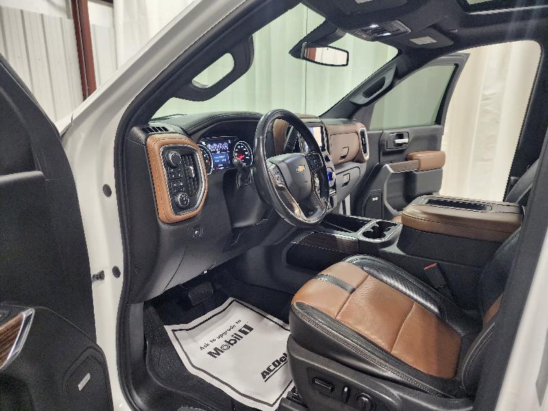 Chevrolet Silverado 1500 4WD Crew Cab 147" High Country 2019