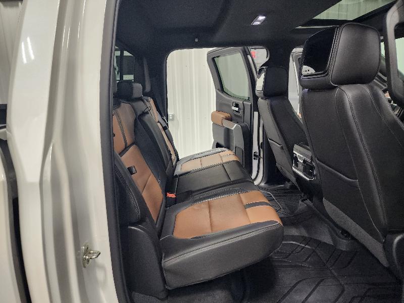 Chevrolet Silverado 1500 4WD Crew Cab 147" High Country 2019