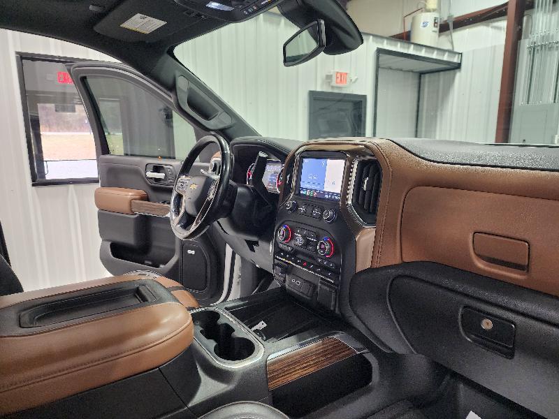 Chevrolet Silverado 1500 4WD Crew Cab 147" High Country 2019