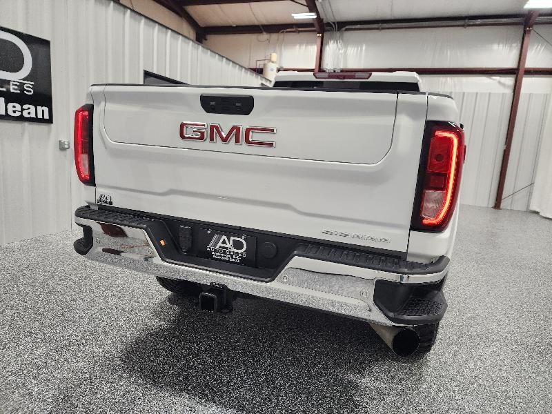 GMC Sierra 3500HD 4WD Crew Cab 159" SLT 2022
