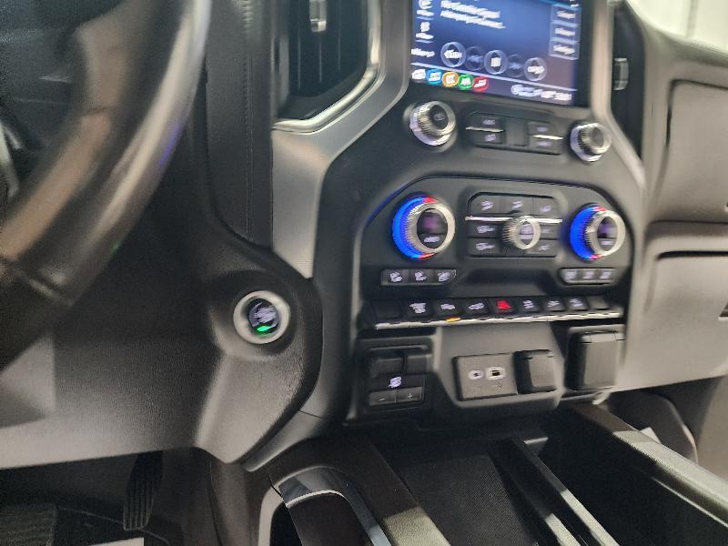 GMC Sierra 3500HD 4WD Crew Cab 159" SLT 2022