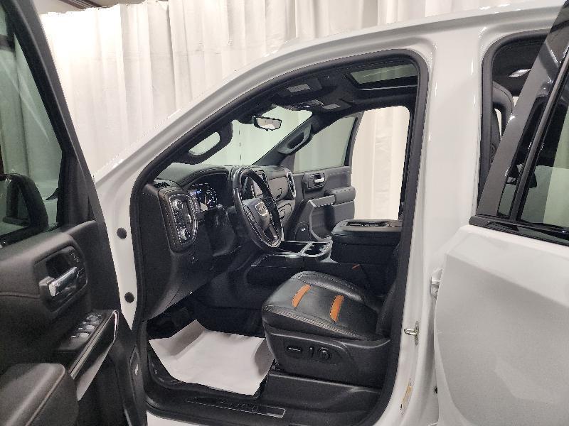 GMC Sierra 1500 4WD Crew Cab 147" AT4 2020