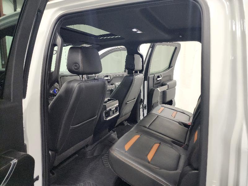 GMC Sierra 1500 4WD Crew Cab 147" AT4 2020