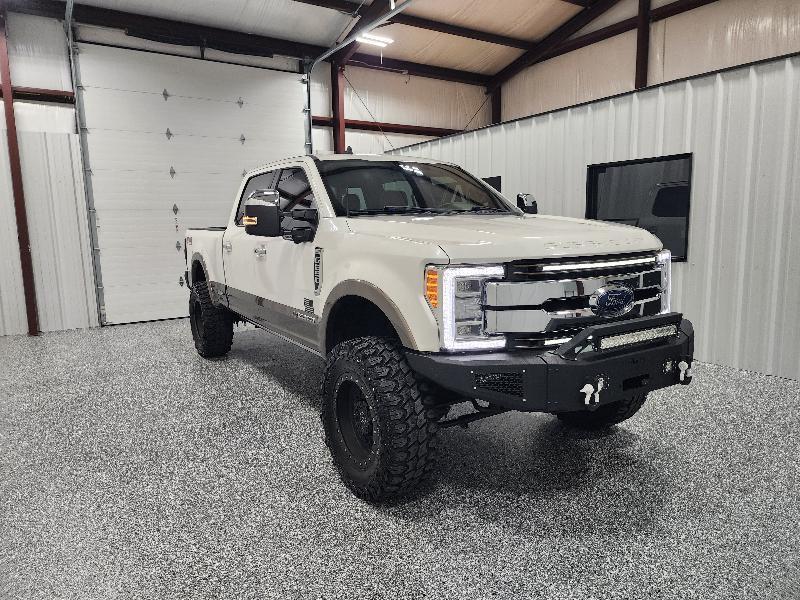 Ford Super Duty F-250 SRW King Ranch 4WD Crew Cab 8' Box 2019