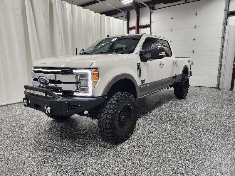 Ford Super Duty F-250 SRW King Ranch 4WD Crew Cab 8' Box 2019