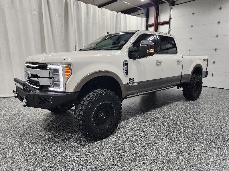 Ford Super Duty F-250 SRW King Ranch 4WD Crew Cab 8' Box 2019