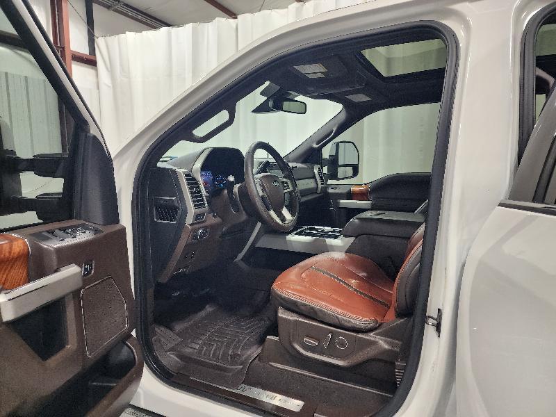 Ford Super Duty F-250 SRW King Ranch 4WD Crew Cab 8' Box 2019