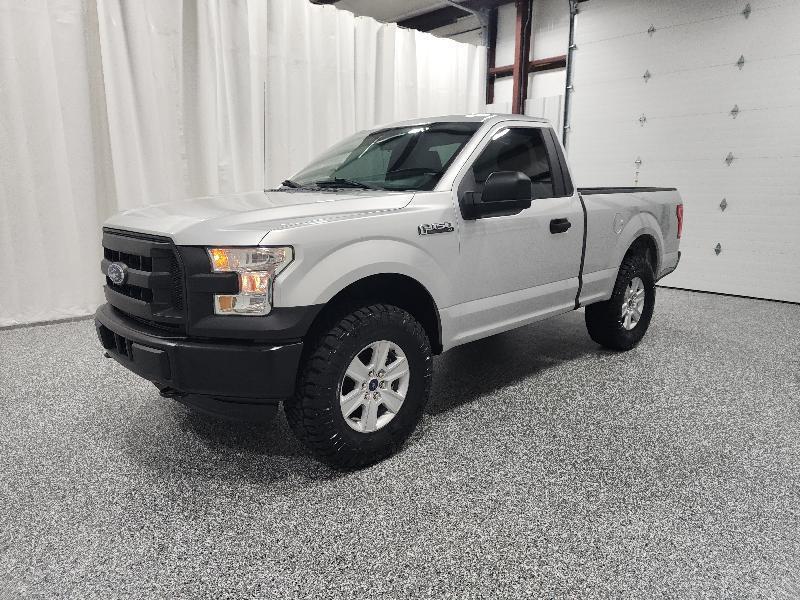 Ford F-150 4WD Reg Cab 141" XL 2016
