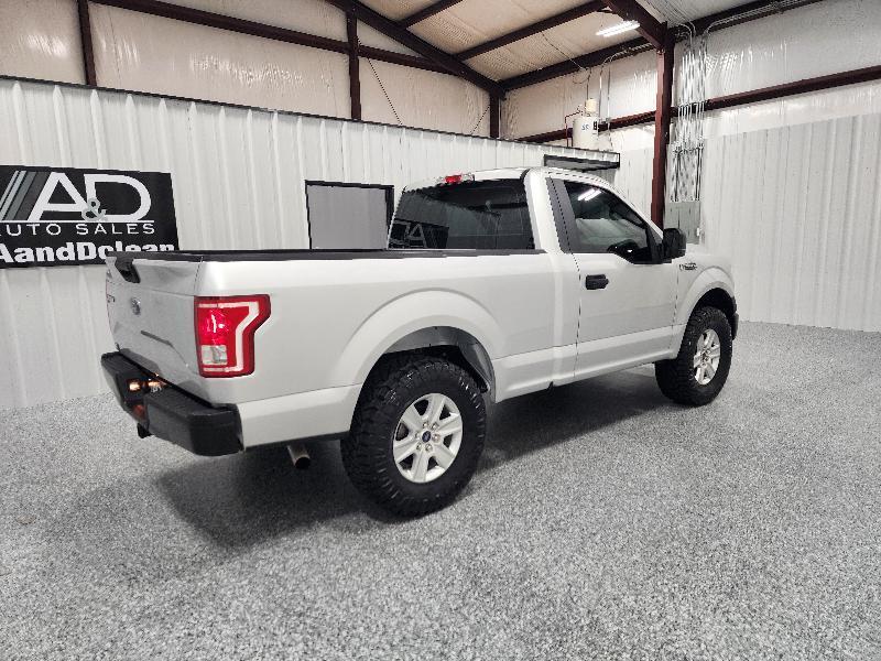 Ford F-150 4WD Reg Cab 141" XL 2016