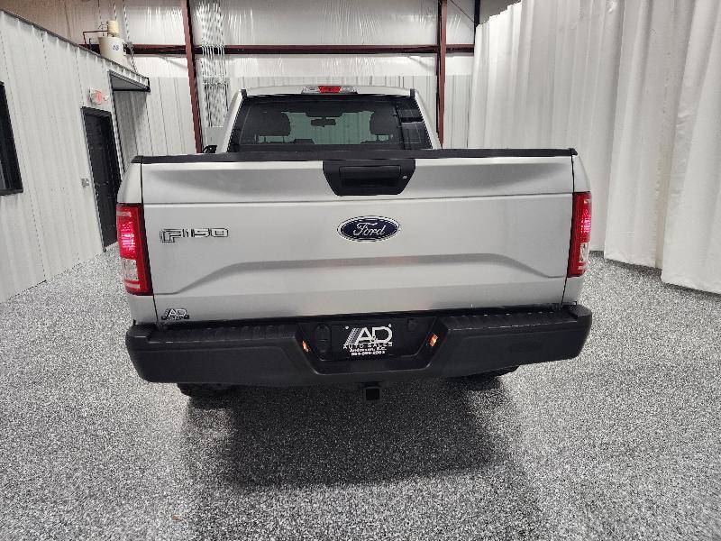 Ford F-150 4WD Reg Cab 141" XL 2016