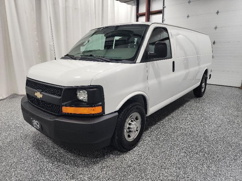 Chevrolet Express Cargo Van RWD 2500 155" 2017