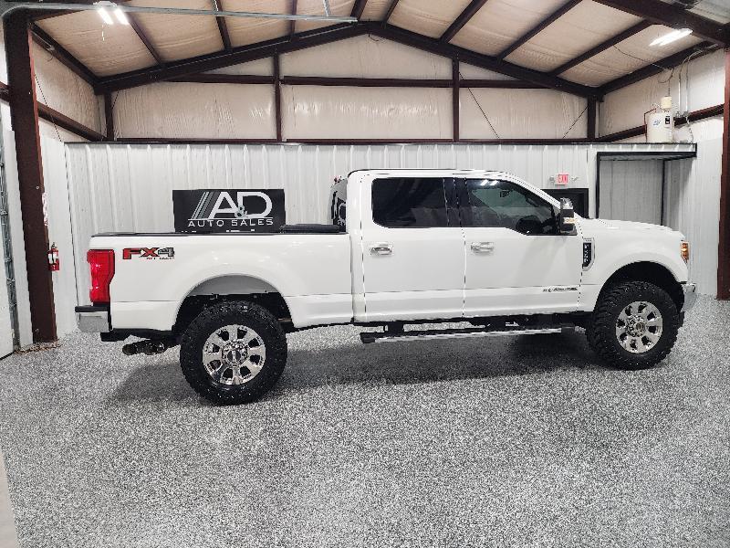 Ford Super Duty F-350 SRW King Ranch 4WD Crew Cab 8' Box 2018