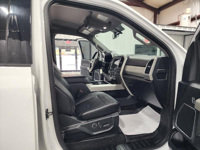 Ford Super Duty F-350 SRW King Ranch 4WD Crew Cab 8' Box 2018