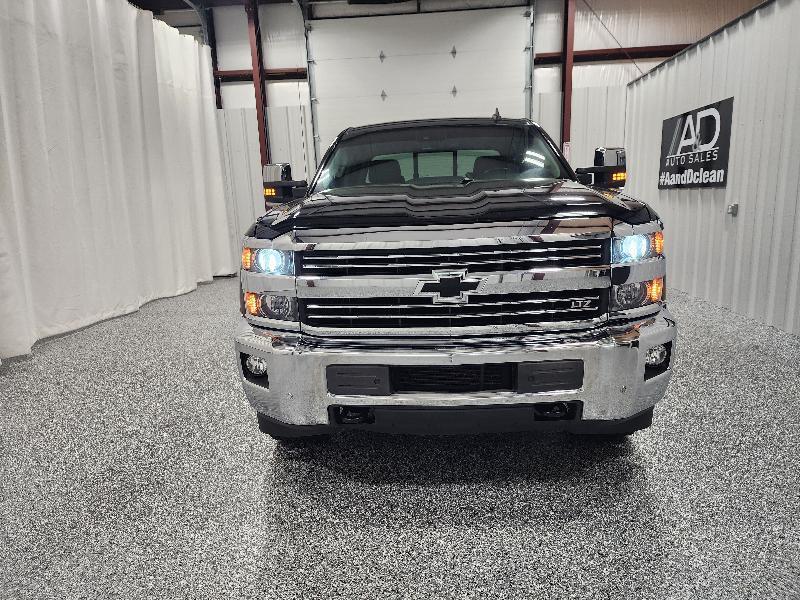 Chevrolet Silverado 3500HD Built After Aug 14 4WD Crew Cab 153.7" LTZ 2015