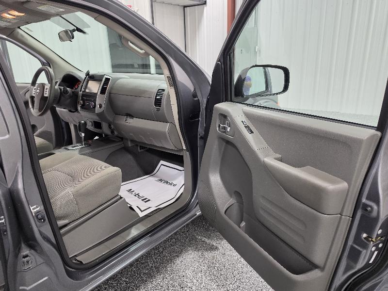 Nissan Frontier Crew Cab 4x2 SV Auto 2020