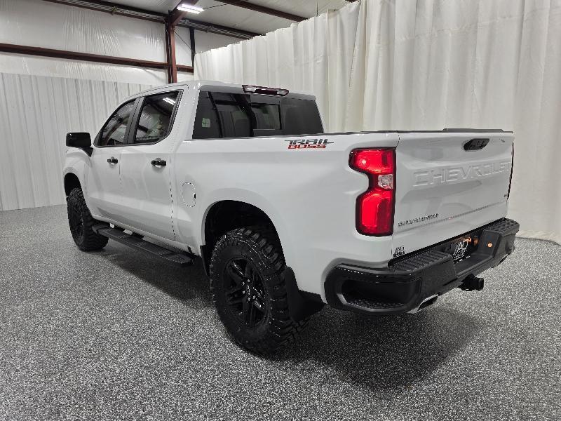 Chevrolet Silverado 1500 4WD Crew Cab 147" LT Trail Boss 2024